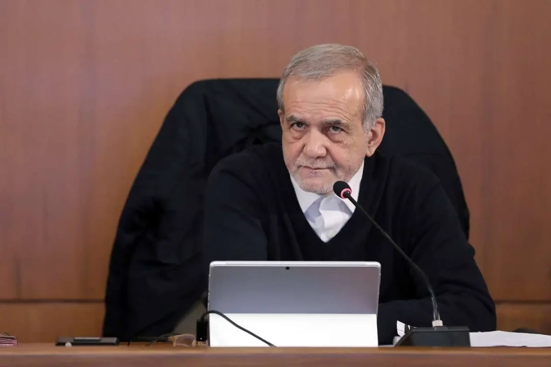 پزشکیان: مردم گول بیگانگان را نمی‌خورند؛ما به دنبال قدرت نیستیم