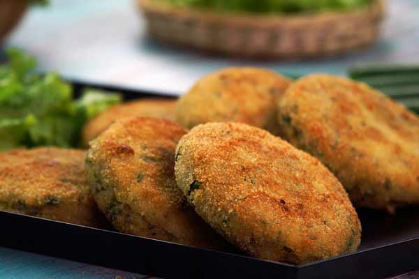 یک کوکو جدید و متنوع برای ناهار امروز / طرز تهیه کوکو پنیر خوشمزه