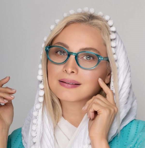 غوغای مریم کاویانی با میکاپ جدیدش / مریم کاویانی شبیه عروس ها شده +فیلم 