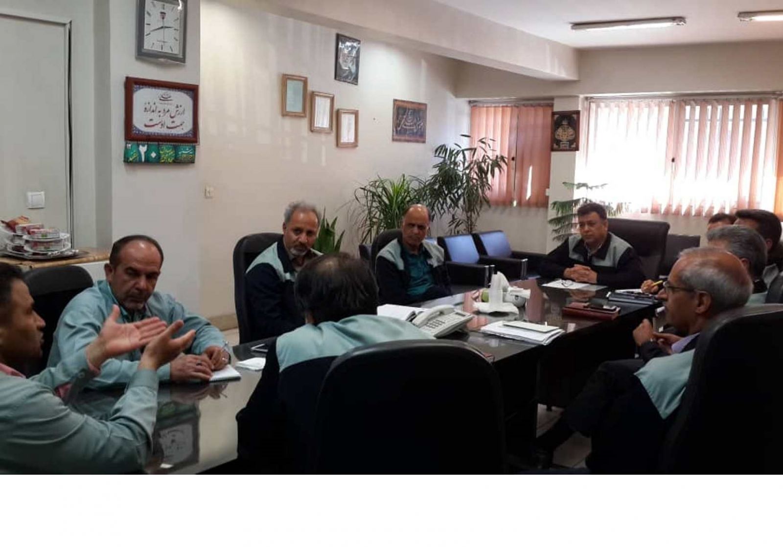 نشست  پیشگیری از کرونا درمدیریت hse
