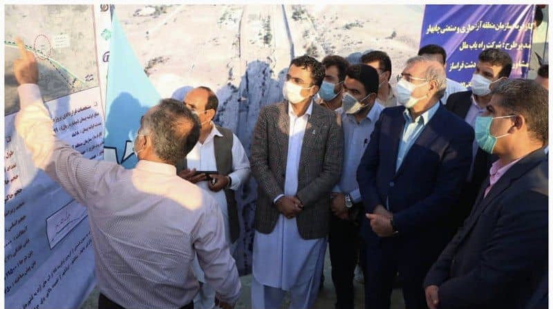 مشاور رییس جمهور از بزرگراه چابهار ـ کنارک باردید کرد