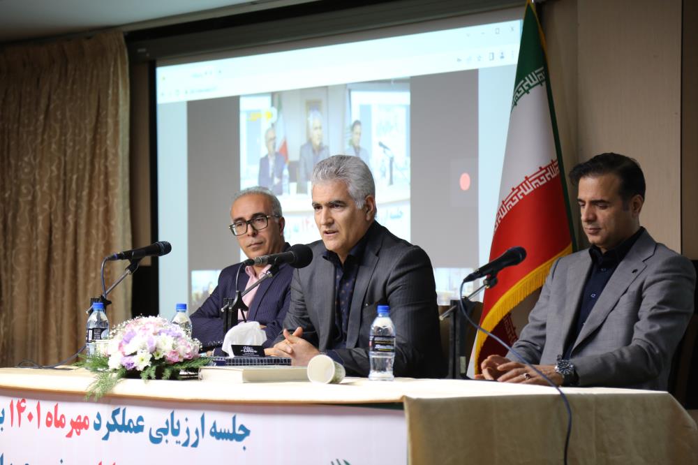 پست بانک ایران ماه گذشته رشد خوبی در جذب منابع ارزان قیمت و صدور ضمانت‌نامه داشته‌ است