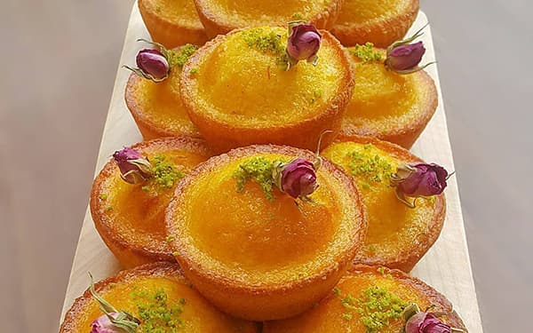 طرز تهیه کیک یزدی زعفرانی خانگی خوشمزه اصل یزد با شیر
