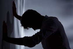 چرا برخی در پائیز افسرده می شوند؟
