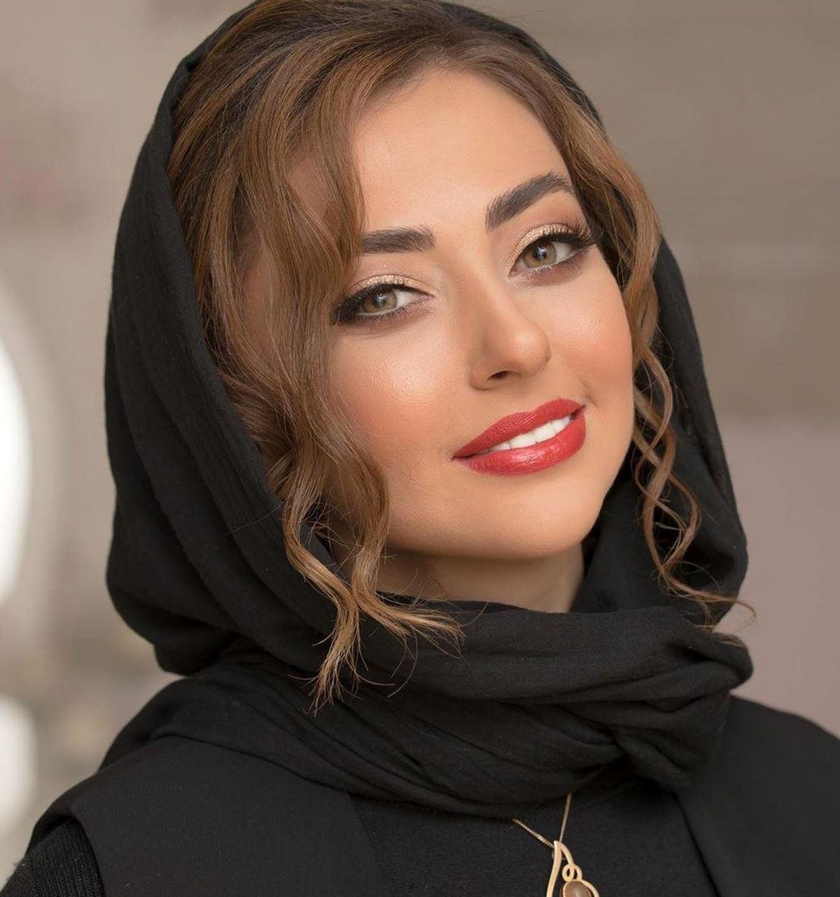 عکس زیر خاکی نفیسه روشن لو رفت | نفیسه روشن از زمین تا آسمون تغییر کرده 