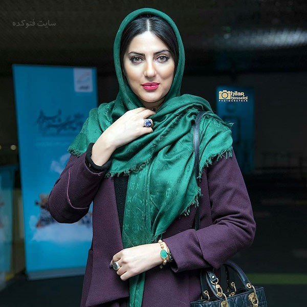کشف حجاب بازیگر زن جنجالی در فرودگاه ترکیه + فیلم 