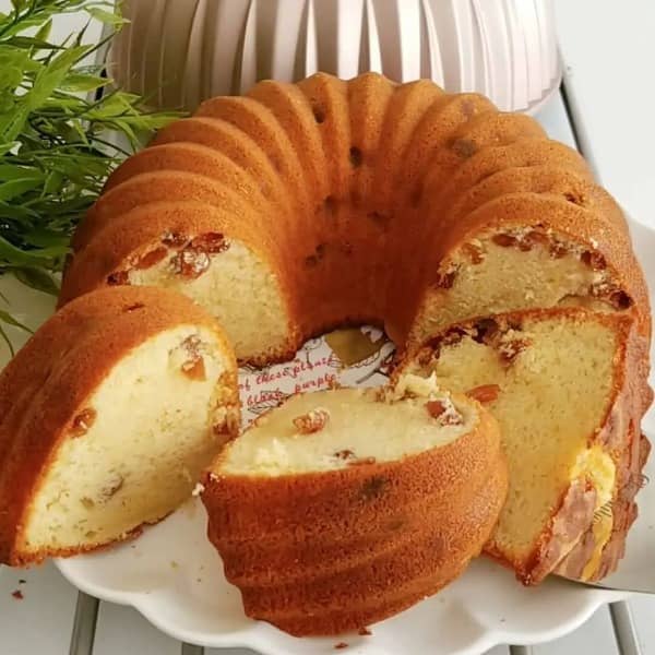 برای عصرانه یک کیک خوشمزه درست کن / طرز تهیه کیک کشمشی با طعمی عالی