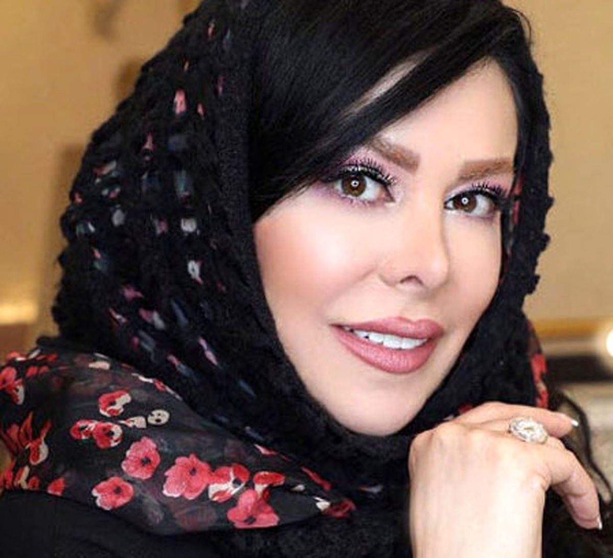 جنجال خوانندگی فلور نظری بازیگر معروف در اینستاگرام + فیلم