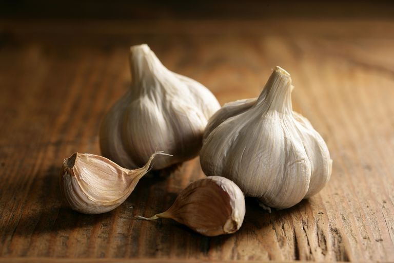 چه کسانی نباید سیر بخورند؟