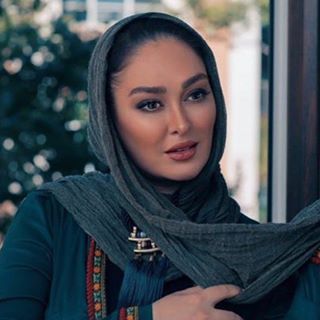 الهام حمیدی از تیپ رسمی خود رونمایی کرد + عکس