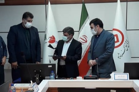 تعدادی از برگزیدگان دفترچه طلوع حسنه شاهد مورد تجلیل قرار گرفتند
