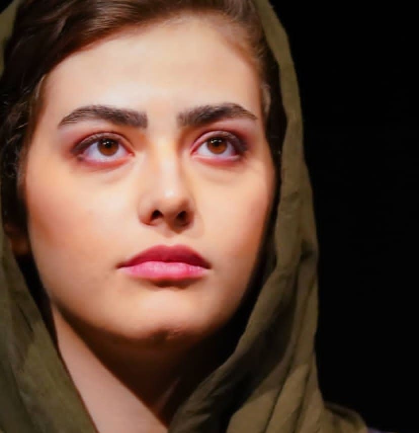 ریحانه پارسا به ایران بازگشت؟ + عکس