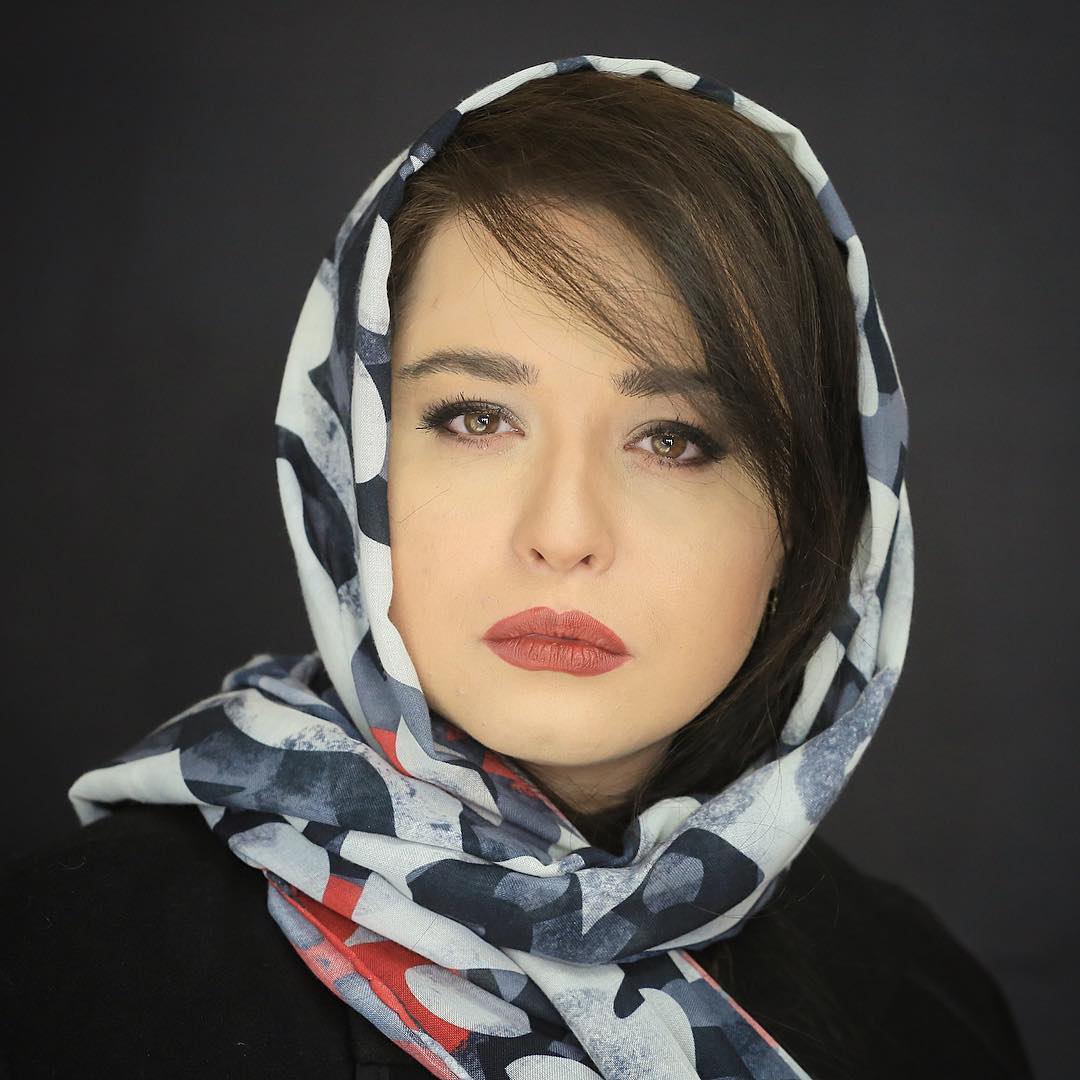 دعوای شدید مهراوه شریفی نیا با خواننده مشهور | مهراوه شریفی نیا از عیدی اش رونمایی کرد
