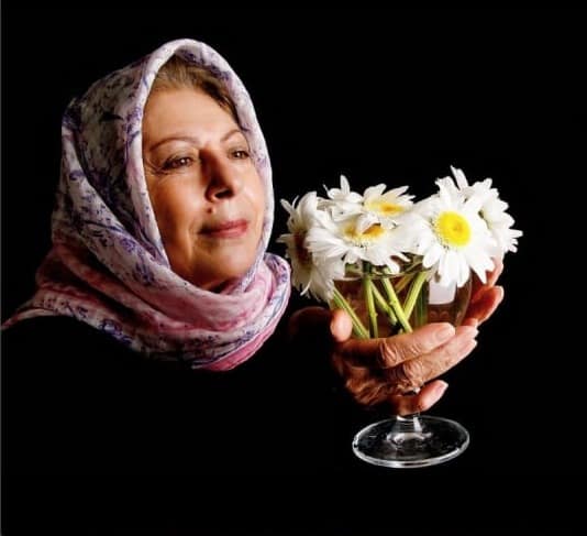 عکسی غمگین از ثریا قاسمی | ثریا قاسمی راز نهانش را با یک شعر فاش کرد
