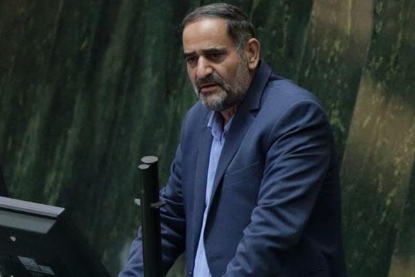 با قیمت‌گذاری دستوری خودرو مخالفم