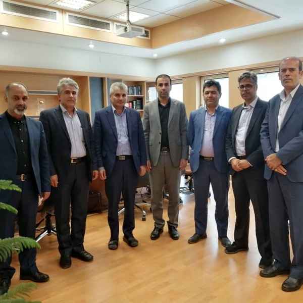 قدردانی شوراهای اسلامی کار پگاه از مدیرعامل صنایع شیر ایران