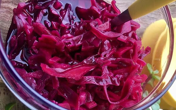 آموزش | طرز تهیه ترشی کلم قرمز برای فصل زمستان