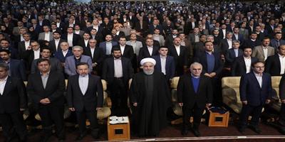 تجلیل از چهره ماندگار صنعت بیمه


