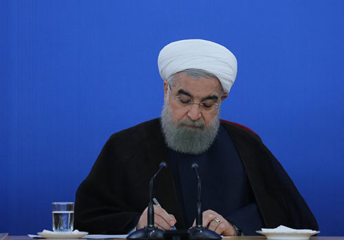 وزیر صنعت برکنار شد