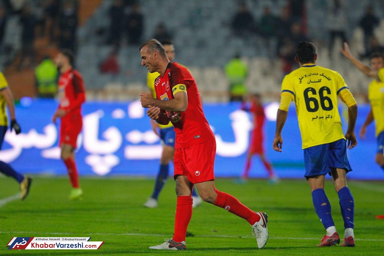 اعتراض سید جلال حسینی به داور بازی پرسپولیس و نفت 