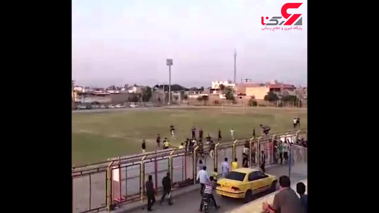 ضرب و شتم شدید داور فوتبال در اندیمشک+ فیلم