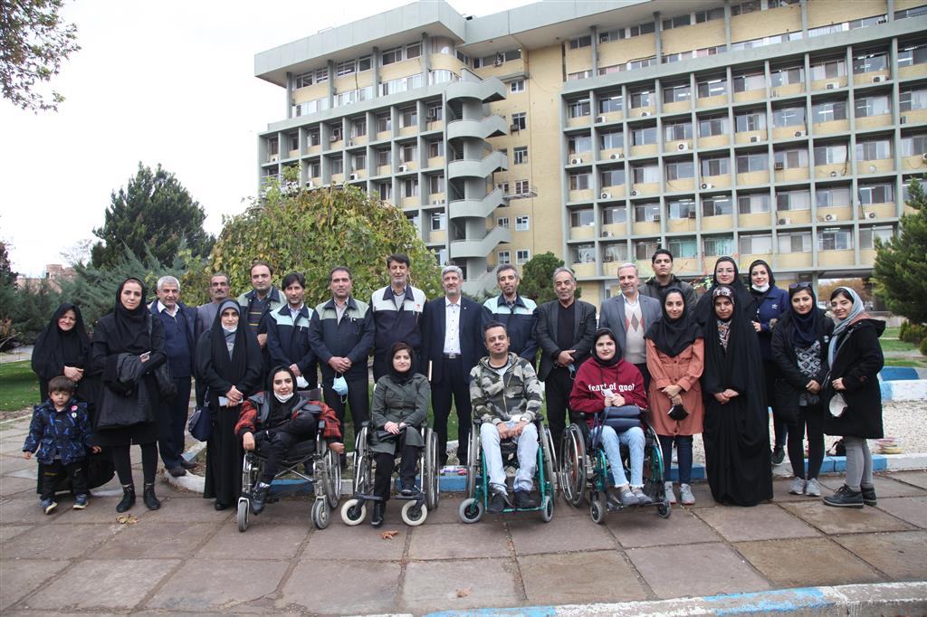 بازدید خبرنگاران معلول استان از ذوب آهن اصفهان
