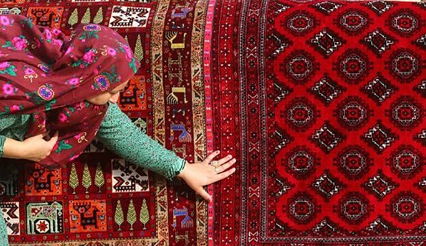 بهترین قالی ایرانی فقط 12 تومان/ قالیچه نماز 4 تومان