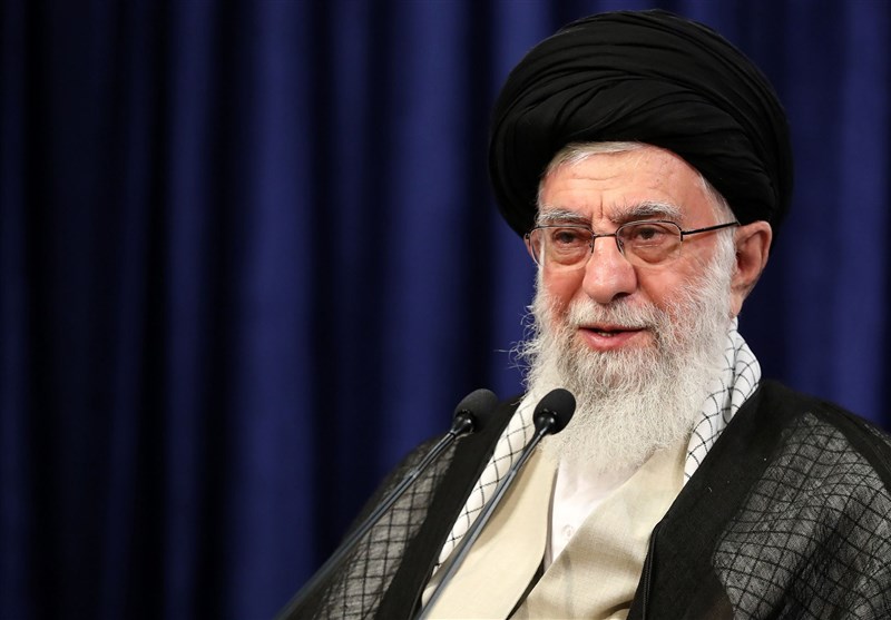 گذشت زمان هرگز نخواهد توانست یاد شهیدان عزیز را از خاطر ملت ایران بزداید