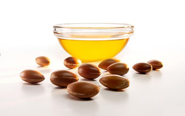 7 خاصیت جادویی روغن آرگان