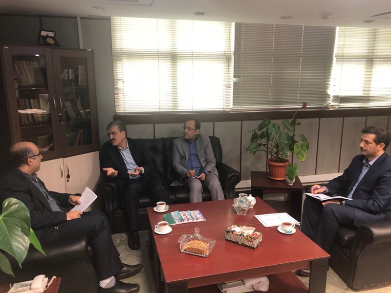 بازدید مدیرعامل بانک رفاه از موسسه عالی پژوهش تامین اجتماعی
