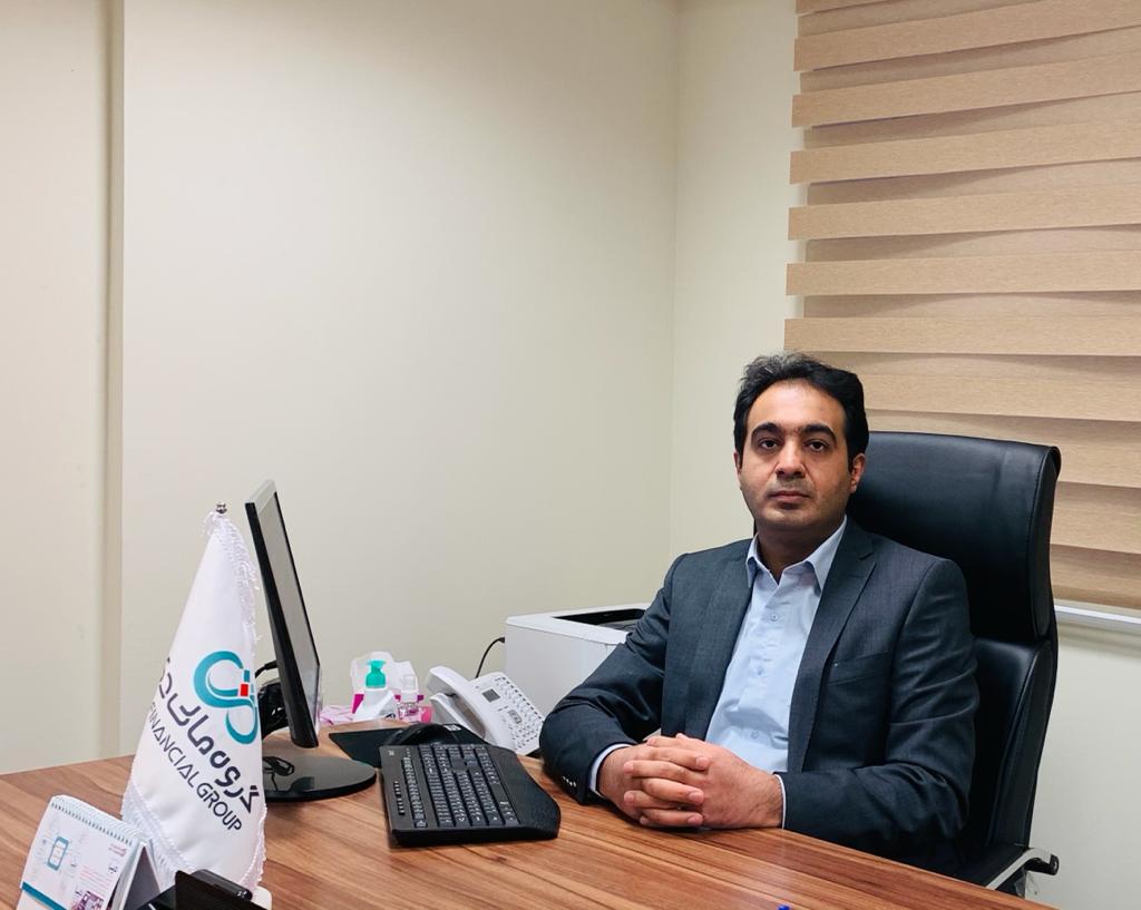 سهامداران ضمن پرهیز از رفتارهای هیجانی، اطلاعات مورد نیز خود را از کانال های رسمی استخراج کنند