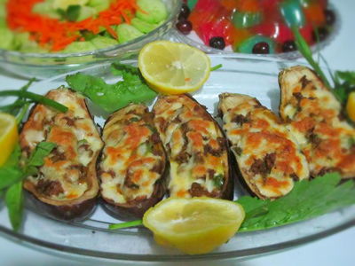 دو روش ساده پخت بادمجان شکم پر