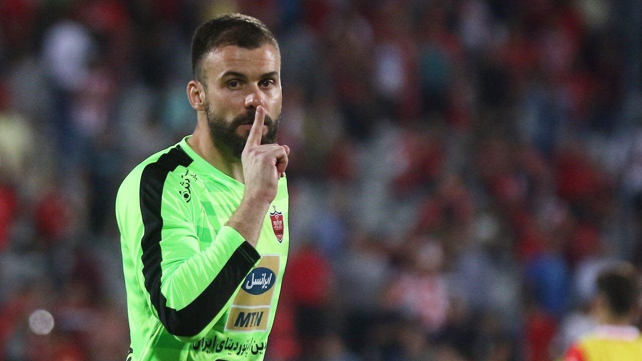 آشنایی با محبوب‌ترین گلر خارجی تاریخ پرسپولیس!