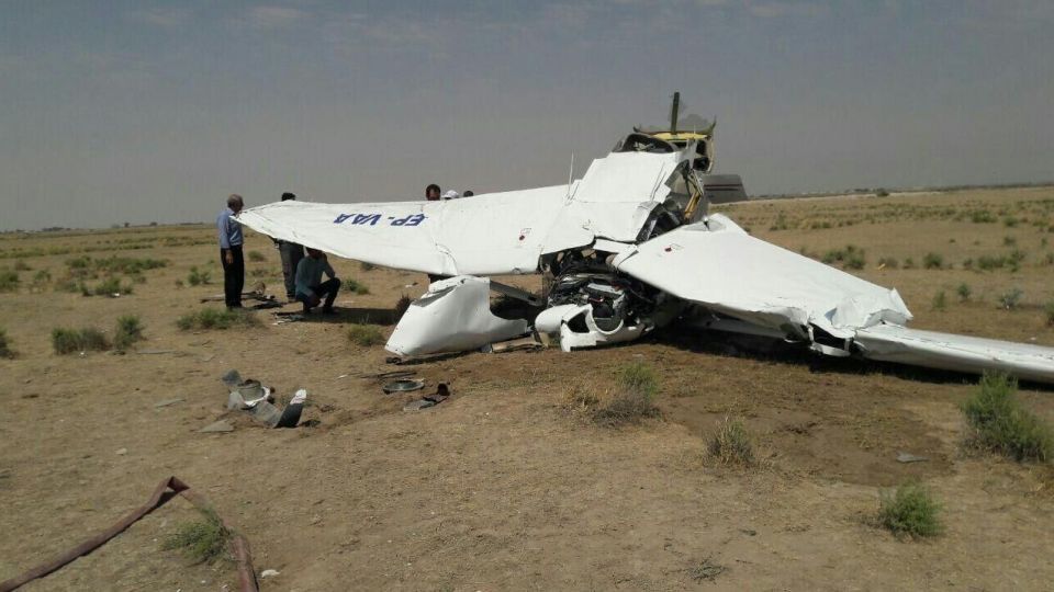 سقوط هواپیمای آموزشی فوق سبک در شهرکرد
