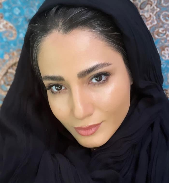 ژست جالب سمیرا حسن پور در جدیدترین عکسش| حسن پور هر روز جوان تر می شود