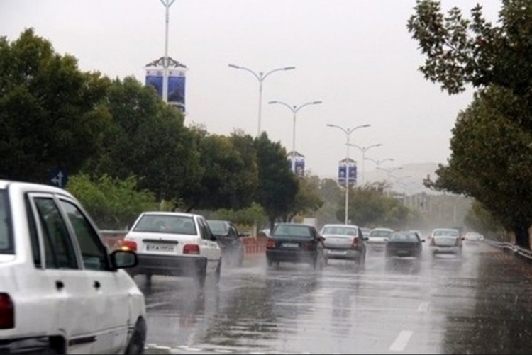 برف و باران در برخی از جاده‌های تهران