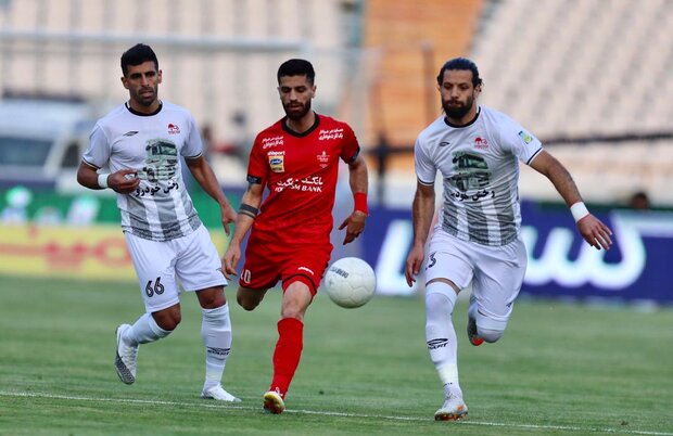 گل اول پرسپولیس به تراکتوری ها + فیلم