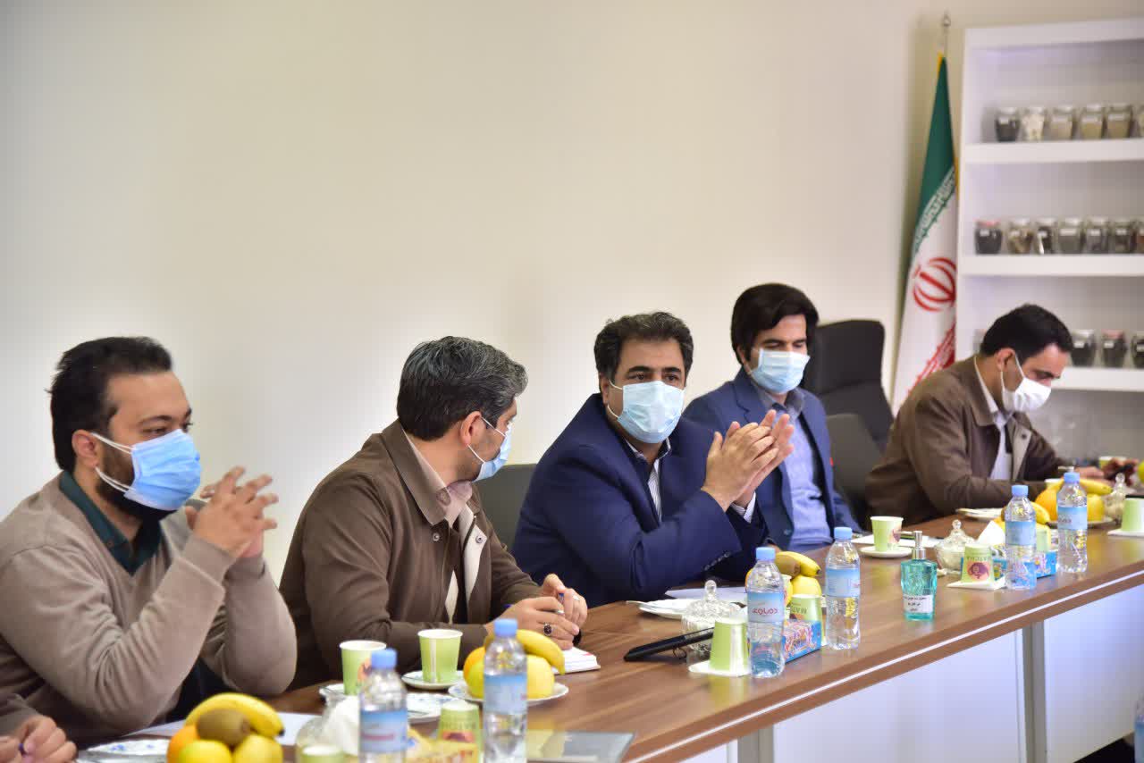طرح کمربند سبز محور عقدا- اردکان اجرایی می شود.                       
