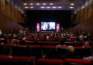امروز بلیت سینما نیم بها است