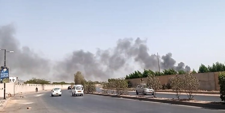 زنده ماندن یک نفر در سقوط هواپیمای پاکستانی!