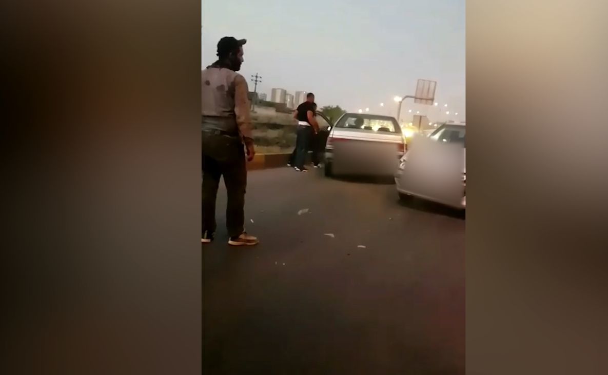 حمله وحشیانه مرد گرگانی به راننده پژو با تبر + ویدئو