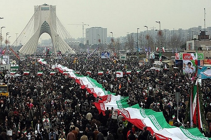 ایران اسلامی امروز در دستیابی به استقلال از هیچ کوششی دریغ نخواهد کرد 