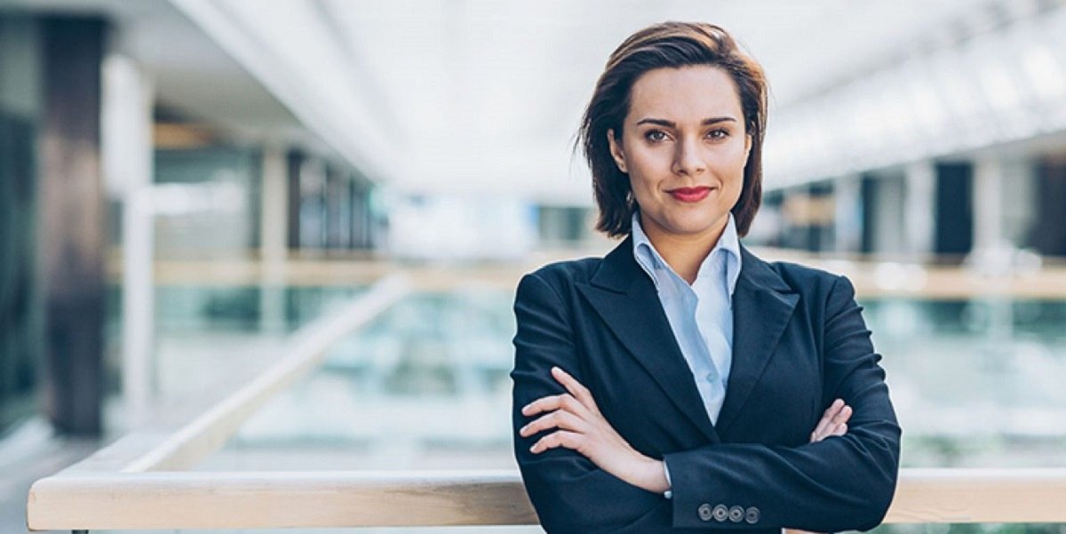 چطوری یک خانم با اعتماد به ‌نفس و قدرتمند باشیم؟
