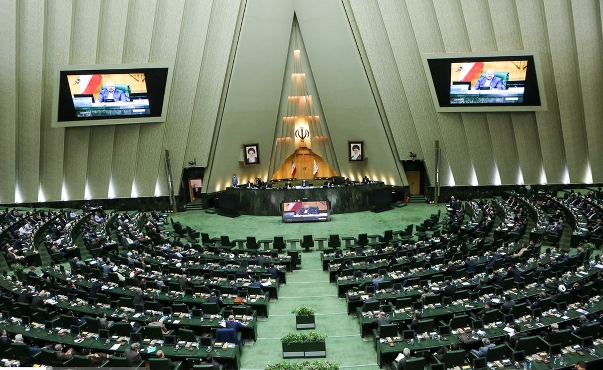 حقوق‌های نجومی نمایندگان مجلس دردسر ساز شد