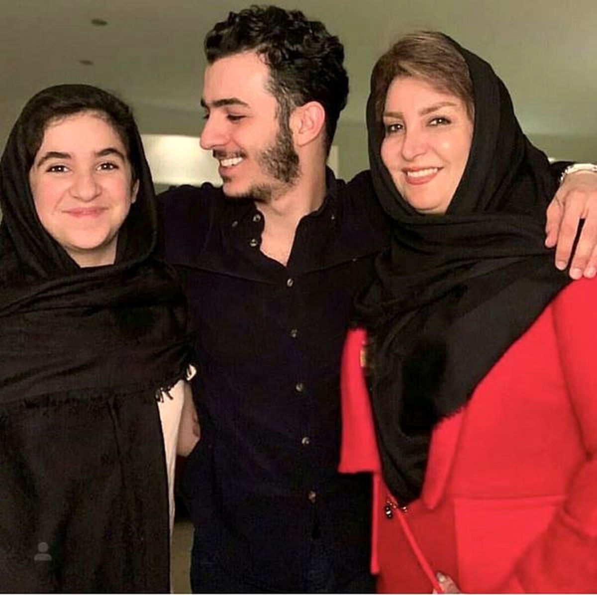 کلافگی علی شادمان از دست بچه مهمونی  | بچه مهمونی علی شادمان را با خاک یکسان کرد  
