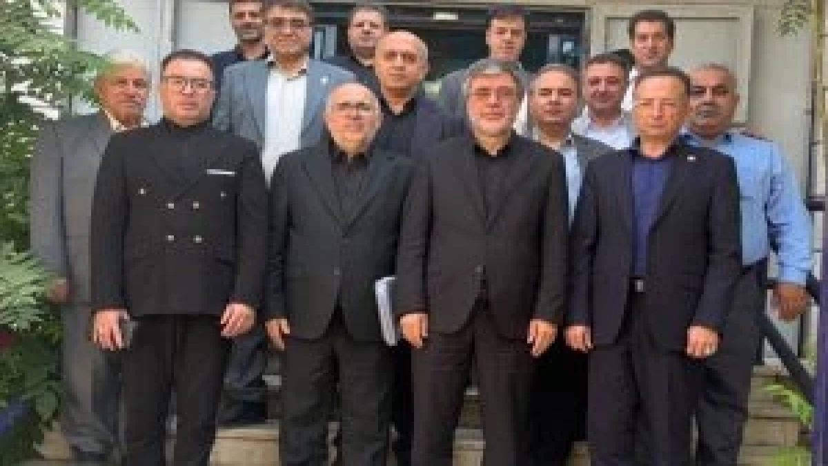 گام بلند بیمه ایران در ایلام با اهدای دو هدیه ماندگار به مردم و شبکه فروش