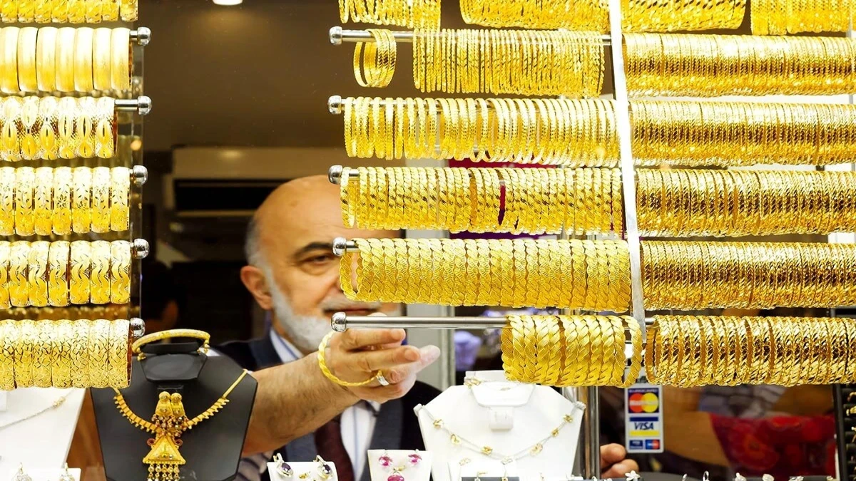 قیمت طلا امروز ۴ مهر کاهش یافت؛ طلای ۱۸ عیار ۲۰۹ هزار تومان ریخت