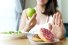 چرا بعضی افراد بعد از رژیم وزن کم نمی‌کنند؟ | دلایل علمی و راهکارهای مؤثر