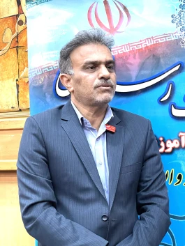 فارس به کارگاه مدرسه سازی تبدیل شده است