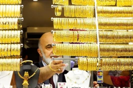 قیمت طلا امروز ۴ مهر کاهش یافت؛ طلای ۱۸ عیار ۲۰۹ هزار تومان ریخت